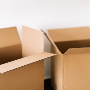 Employing The Expert Services Of Qualified Movers – A Closer Look