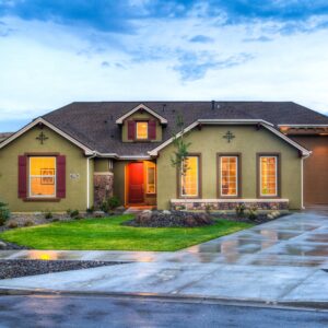 Choosing the Right Contractor to Build Your House