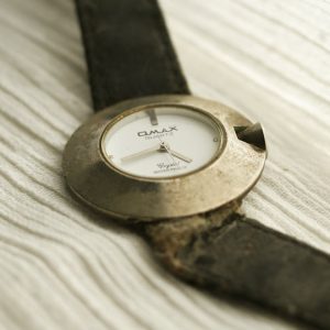 Is It Time to Switch Your Watch Band? Watch For Signs