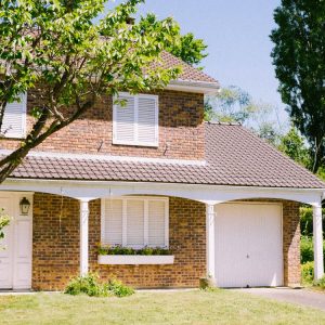 The New Wind-Load Rules Behind Sturdier Roof Installs in Toronto